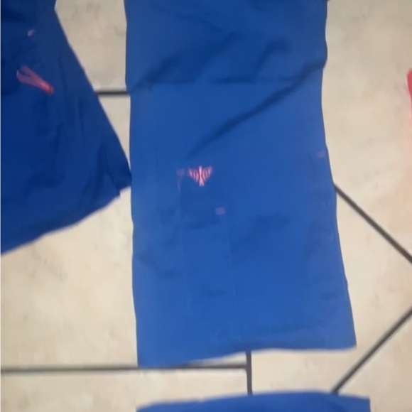 Med couture scrubs size XS - Picture 7 of 10